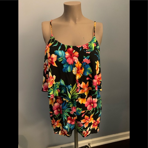 NWOT Arizona Jeans Co Hawaiian Floral Print Romper - Picture 1 of 7